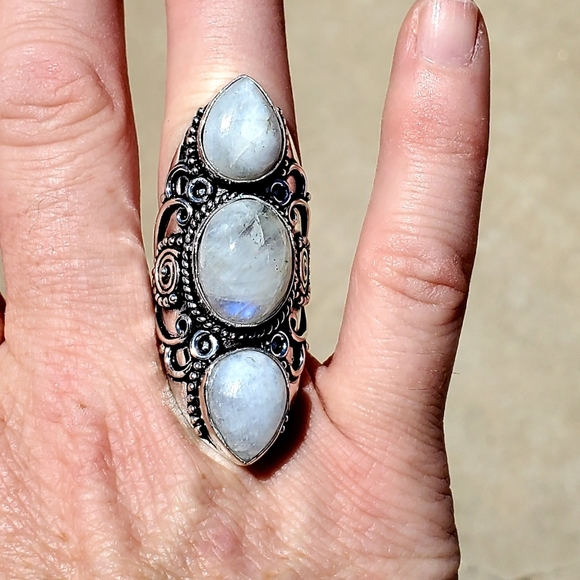New Rainbow Moonstone 925 Silver Statement Ring. - Picture 7 of 15